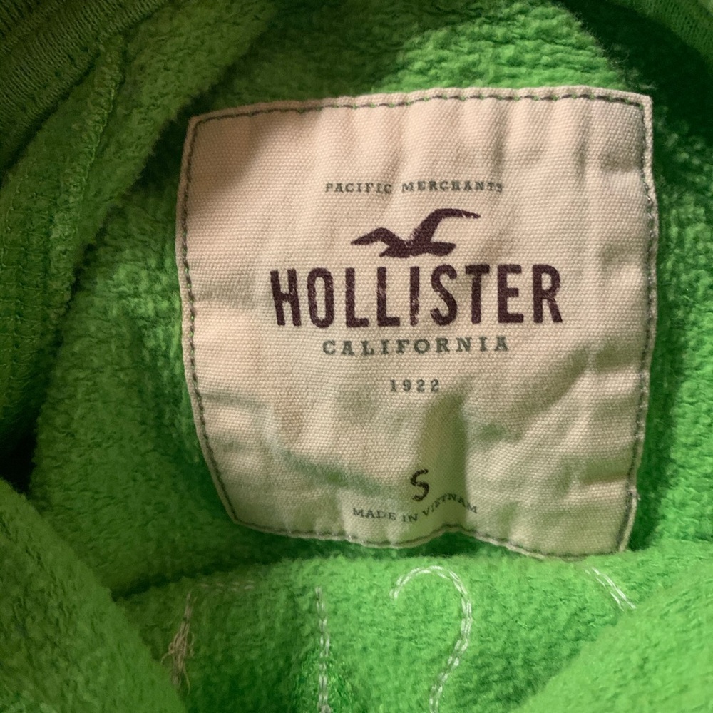 Hollister bright green pull over